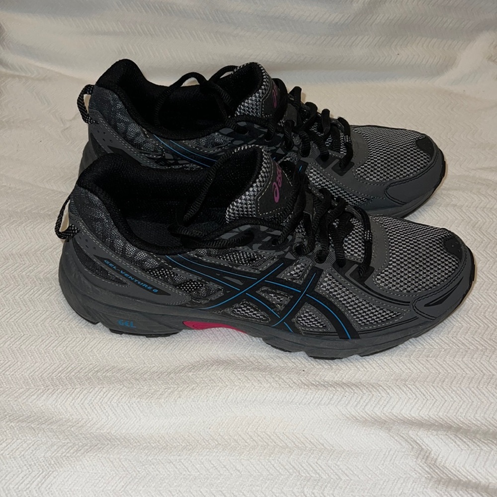 Asics Gel Venture Shoes